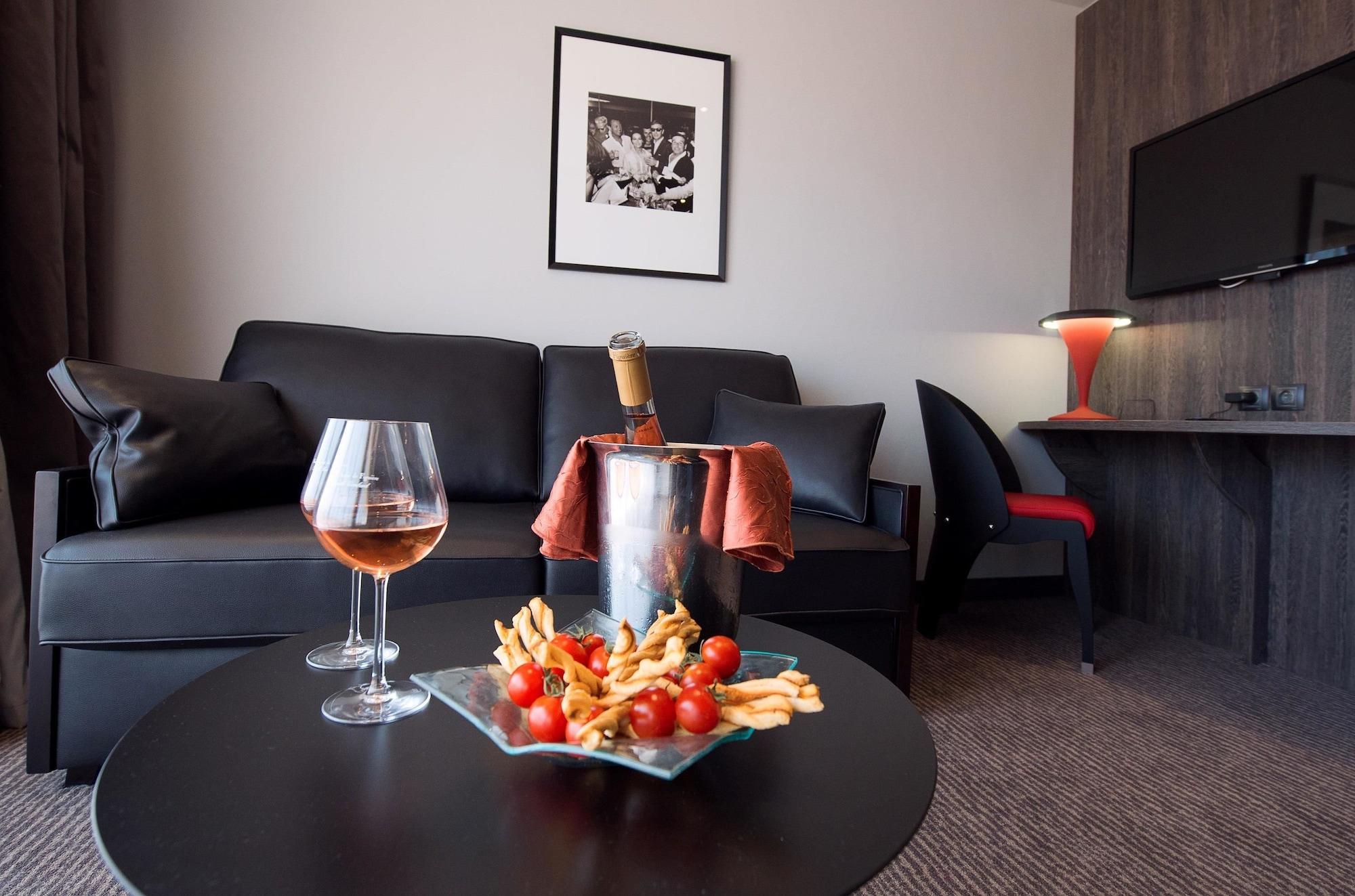Best Western Premier Le Patio Des Artistes Wellness Jacuzzi Канни Екстер'єр фото