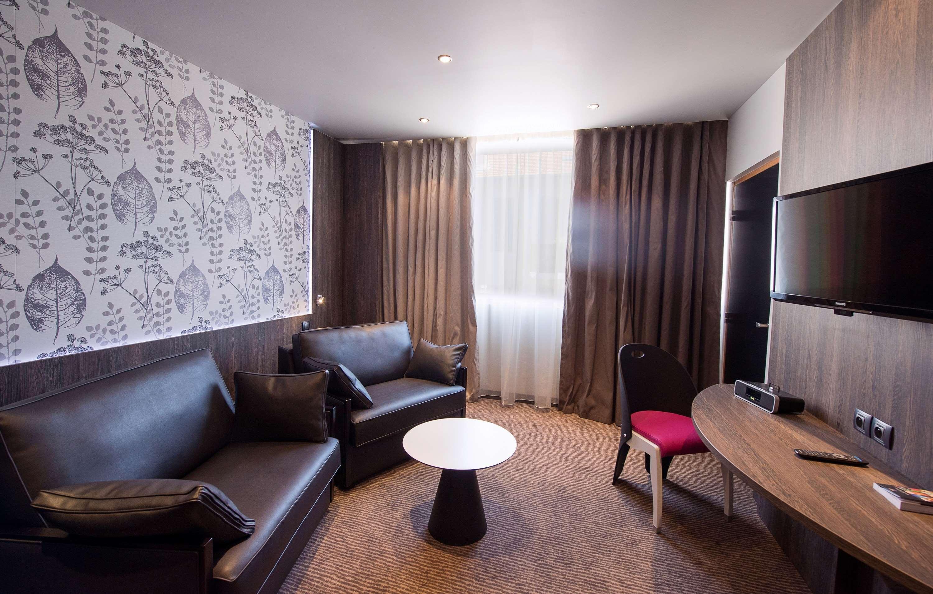 Best Western Premier Le Patio Des Artistes Wellness Jacuzzi Канни Екстер'єр фото