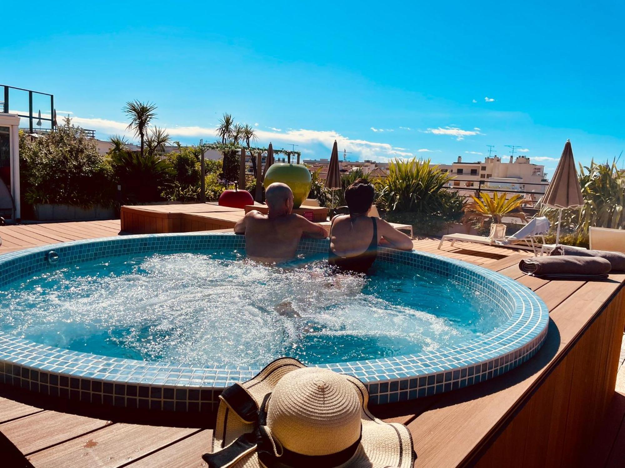 Best Western Premier Le Patio Des Artistes Wellness Jacuzzi Канни Екстер'єр фото